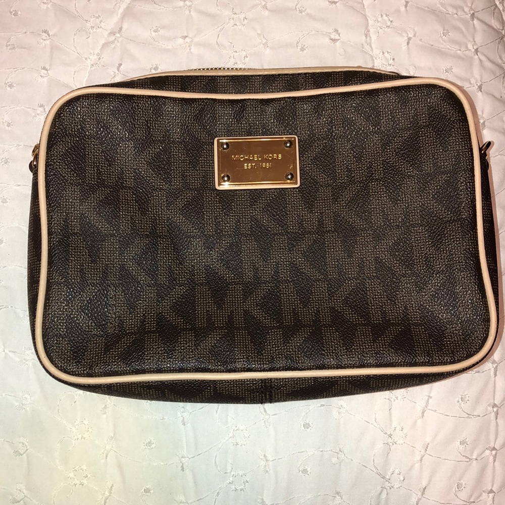 Michael Kors Crossbody